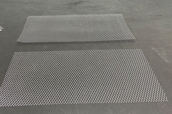 Wire Mesh Before and After Leveling