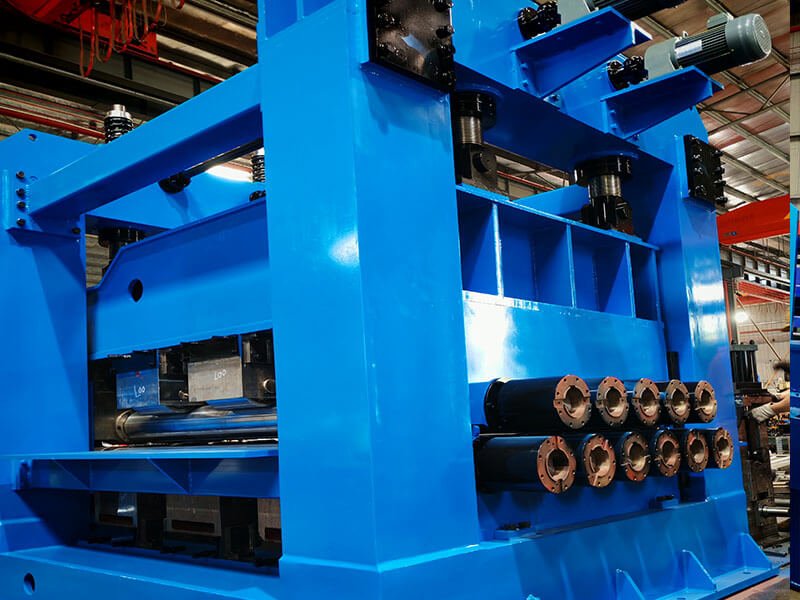 multi-roll leveling machine